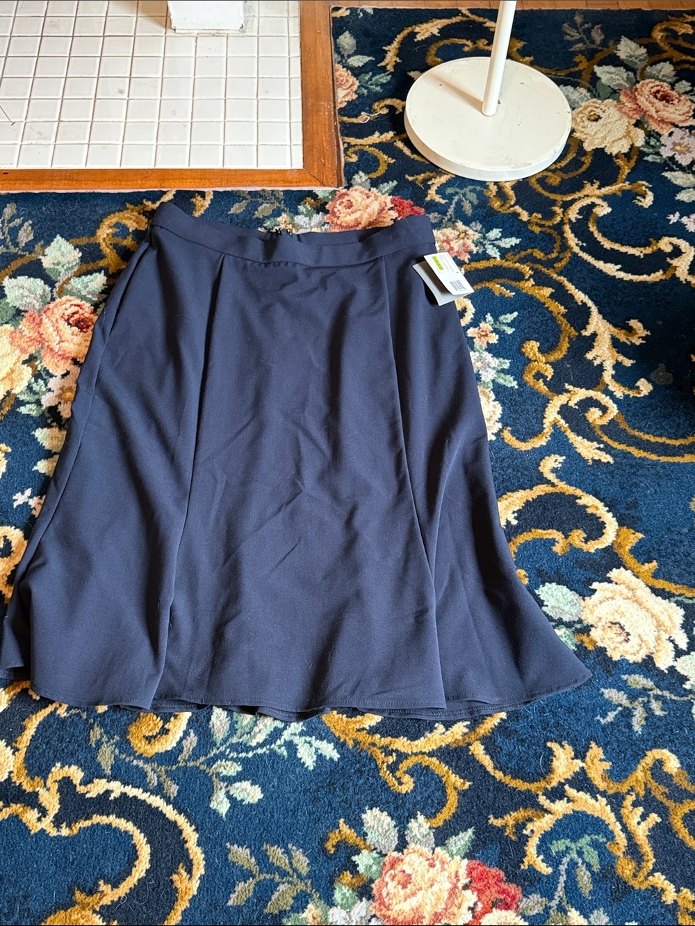 Sag Harbor Navy A-Line Skirt with wavy ruffle bottom. NWT. Retail 46
